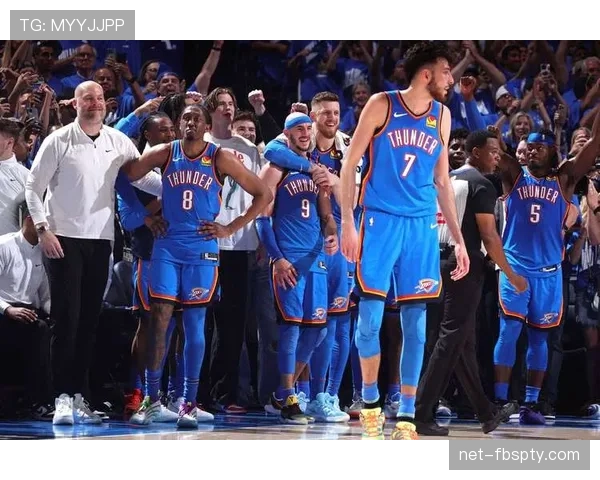 拉塞尔·威斯布鲁克突破制造多次失误，效率大幅低于赛季平均